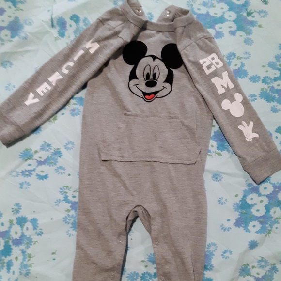 18 months and 5/6 shoe Mickey mouse - Picture 2 of 5